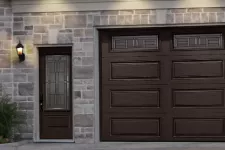 Pourquoi ajouter des fenêtres à votre porte de garage ?