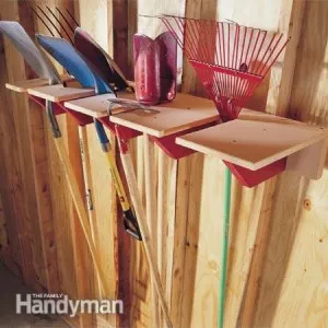 Le support en bois fait maison pour vos pelles